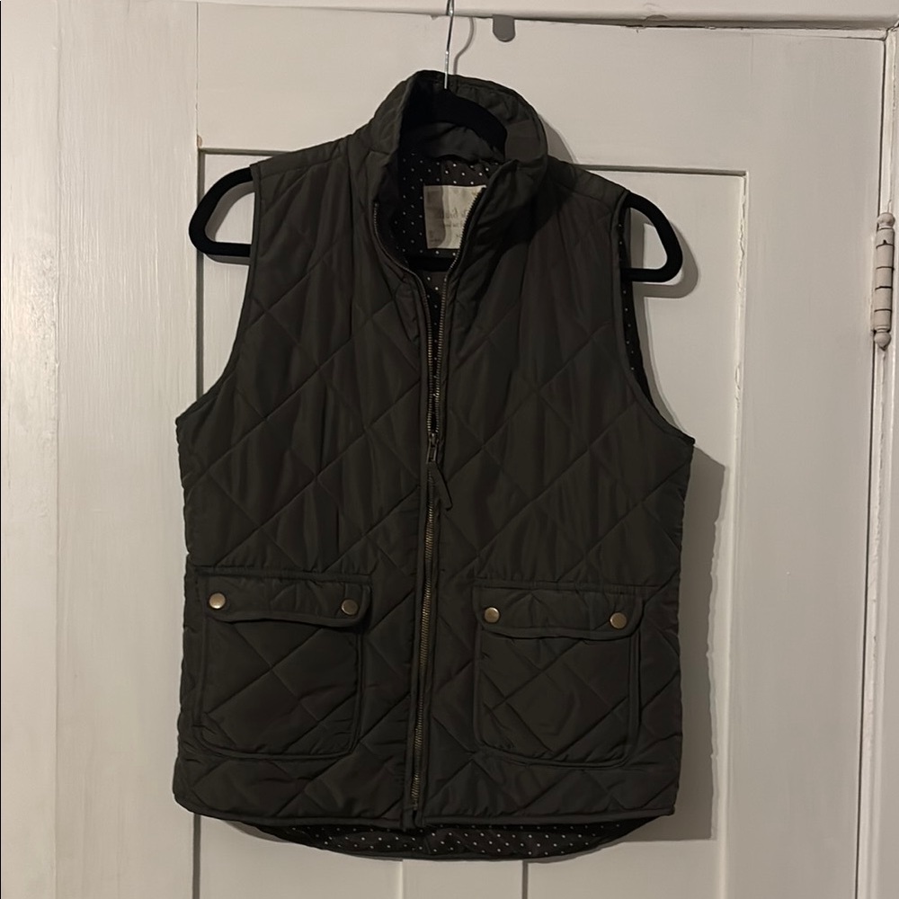 Olive Green Quilted Vest with Pockets